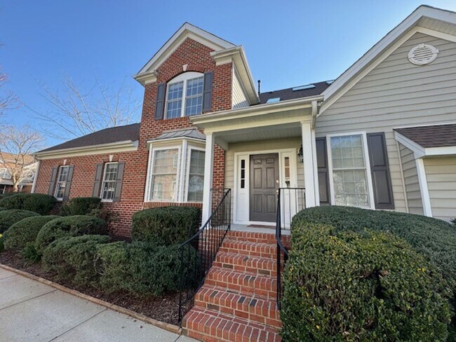 Foto del edificio - Brier Creek Country Club Membership Included!