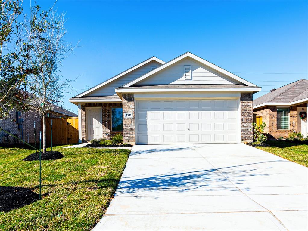 Primary Photo - 7351 Gorrion Dr