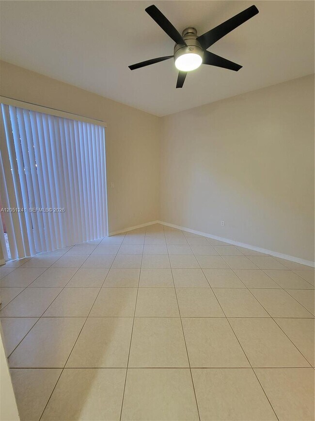 Building Photo - 2335 Mariner Ct
