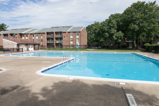 Foto del edificio - Colchester Towne