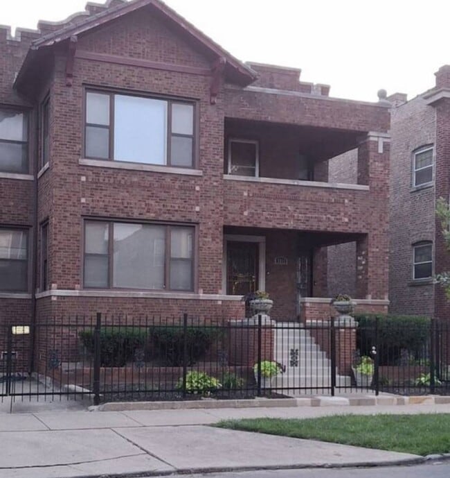 Building Photo - 7312 S Emerald Ave