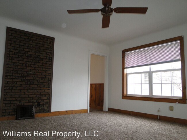 Building Photo - 2 br, 1 bath House - 802 East 5th Street