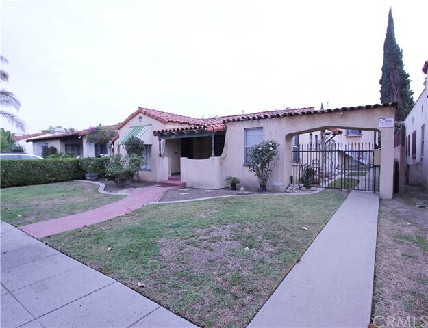 Foto del edificio - 2316 Eucalyptus Avenue