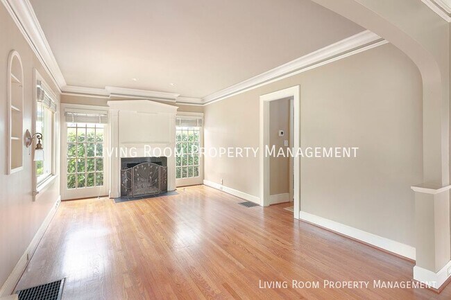Building Photo - Charming Updated Craftsman w/ Finished Bas...