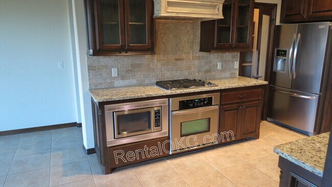 Building Photo - Beautiful Home in Rock Creek Community