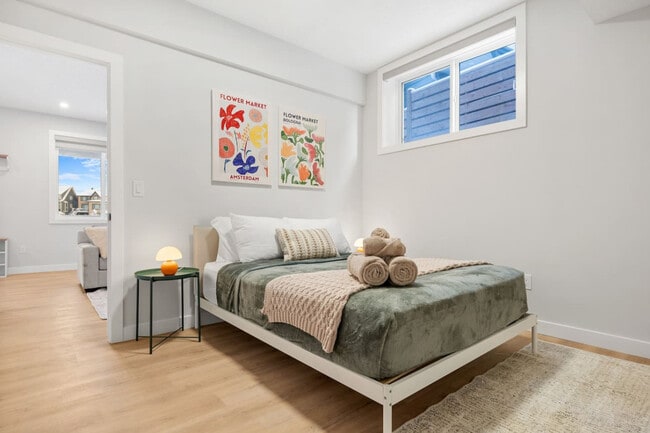 Building Photo - 140 South Shore View-SI ID1314518P