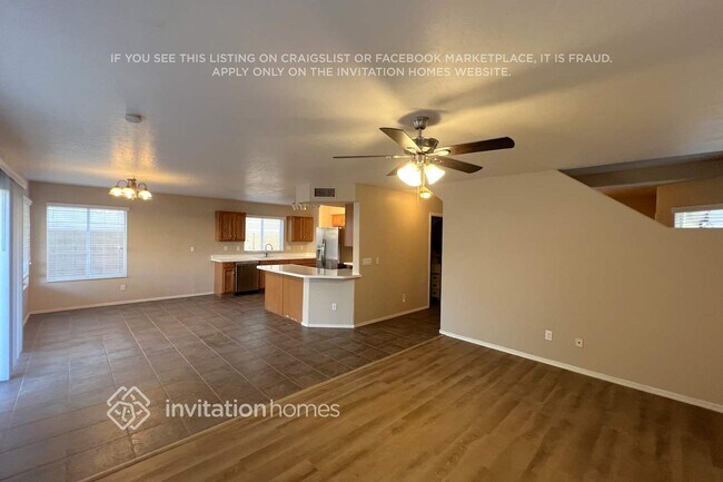 Building Photo - 14868 W Columbine Dr