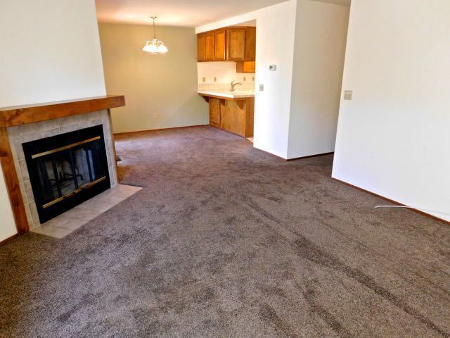 Foto del edificio - DOWNSTAIRS OAKPOINTE CONDO