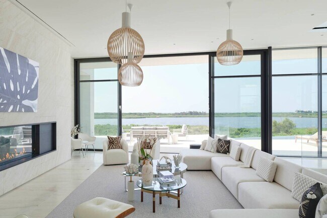 Foto del edificio - 951 Flying Point Rd