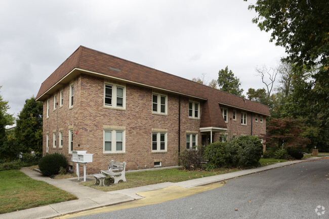 Foto del edificio - Delaware Apartments