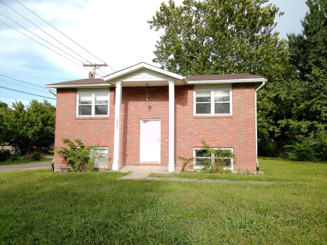 Primary Photo - 1608 Boyd Ln