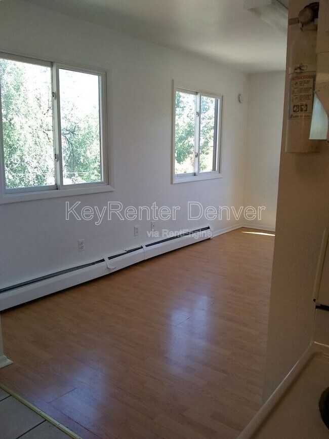 Foto del edificio - 1118 6th St