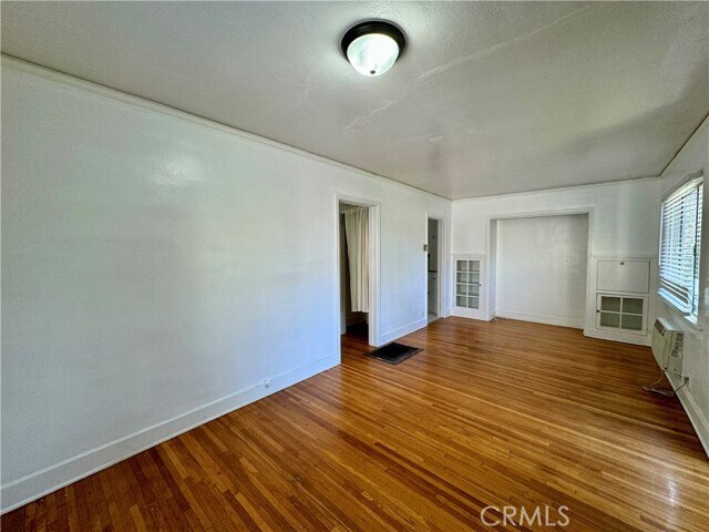 Foto del edificio - 1712 Gillette Crescent