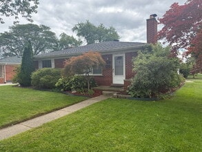 Building Photo - 12916 Stanley Dr