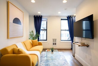 Building Photo - 69a Clinton St