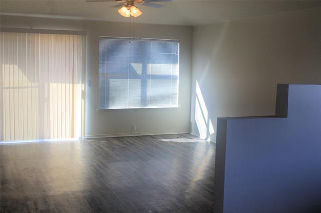 Foto del edificio - 8500 Buffalo Creek Dr