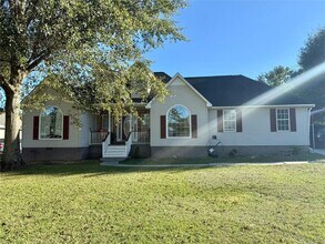 Building Photo - 22 Valley Creek Dr SW