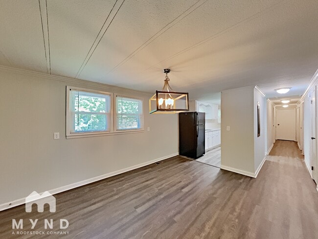 Building Photo - 290 Harlan Lane Rd