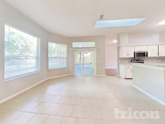 Foto del edificio - 250 Parkview Dr