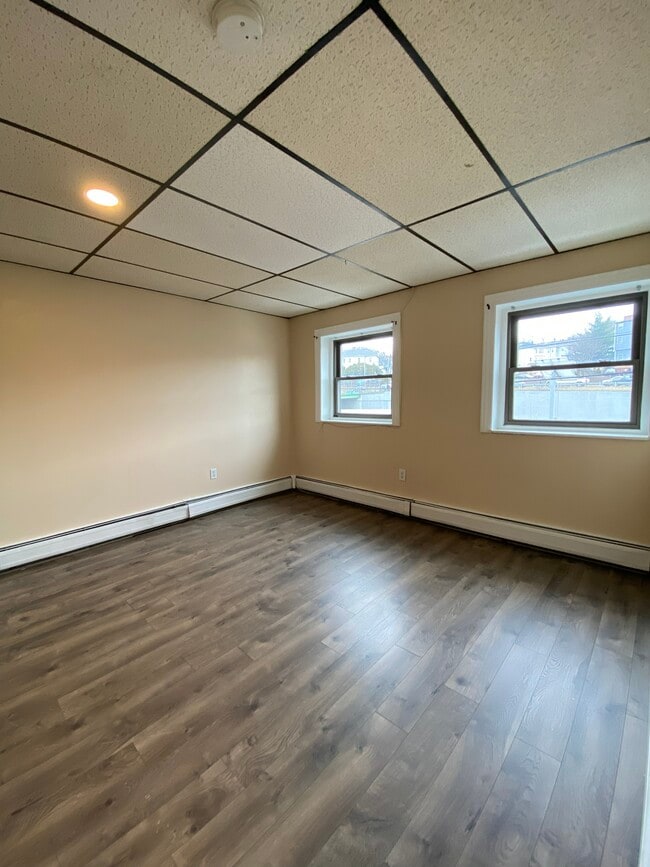 Building Photo - 45 Millbury St
