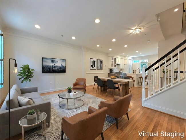 Building Photo - 315 Hearthstone Mews