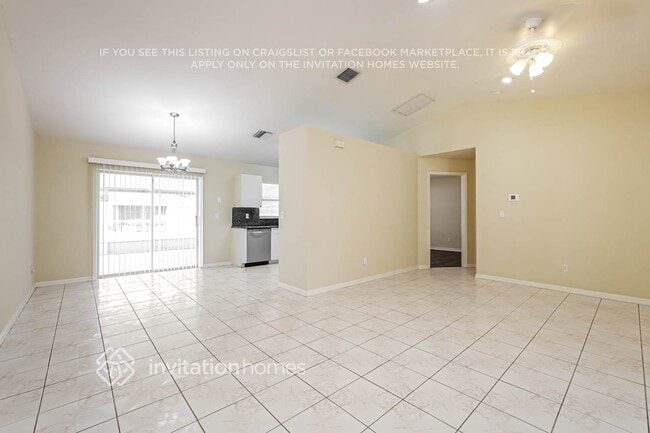 Building Photo - 15562 Horseshoe Ln