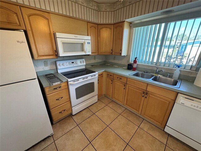 Foto del edificio - 264 Glen Oak Rd