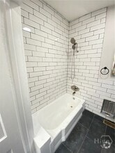 Building Photo - 538 E 37th St