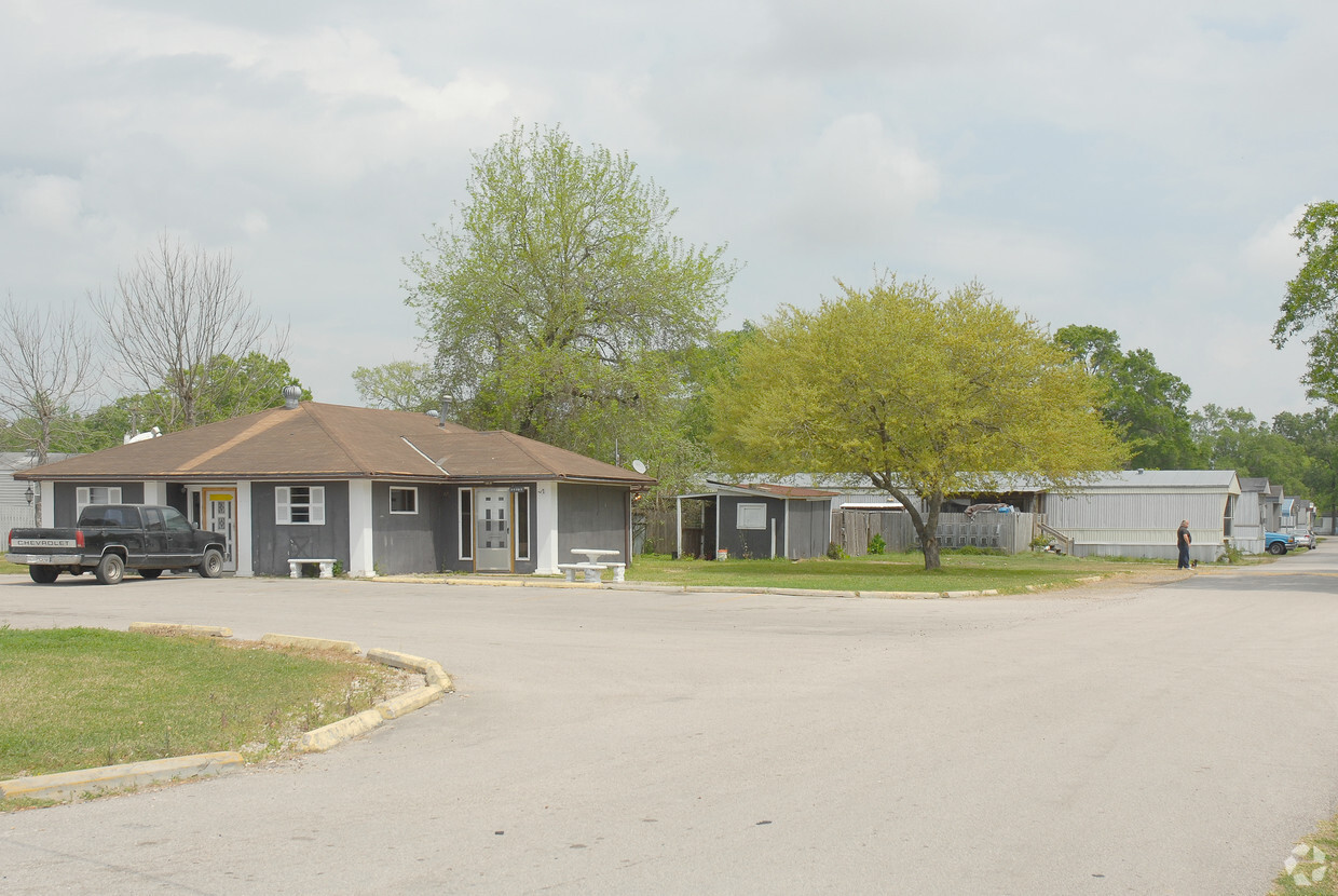 Building Photo - Cedar Bayou MHC