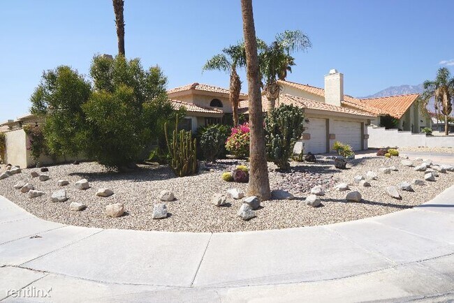 Building Photo - 4 br, 2.5 bath House - 68785 Raposa Rd