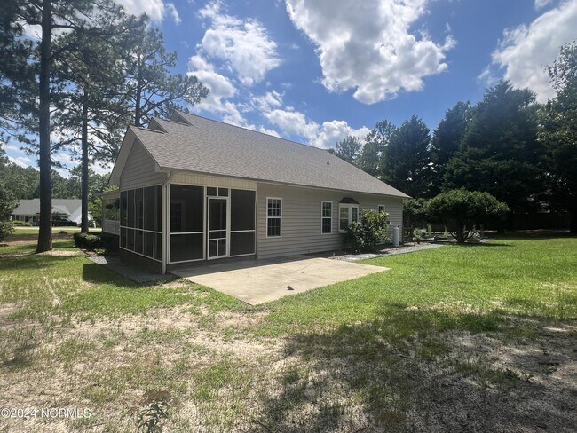 Building Photo - 170 Michael Ln