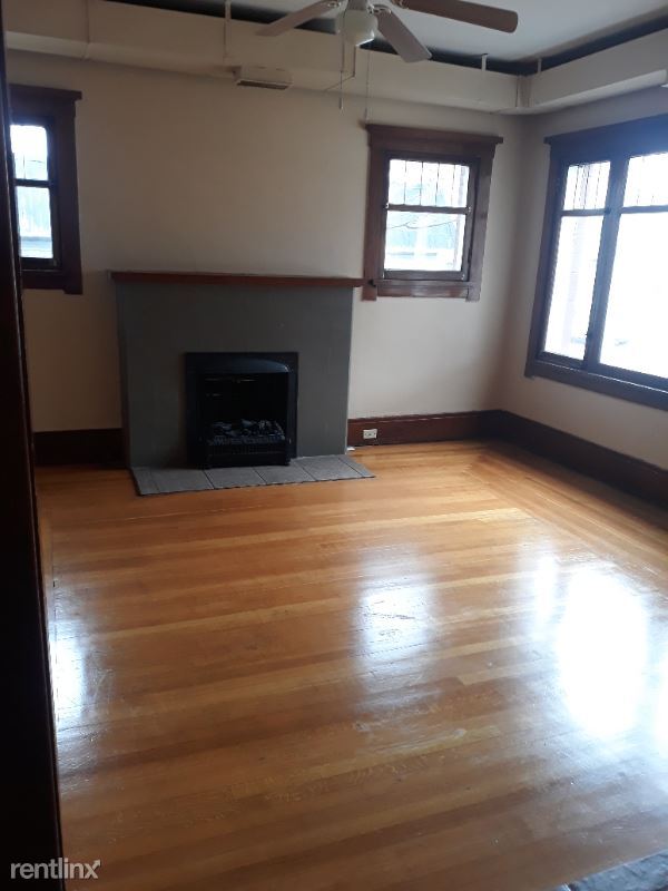 Building Photo - 4 br, 1 bath Townhome - 761 24th