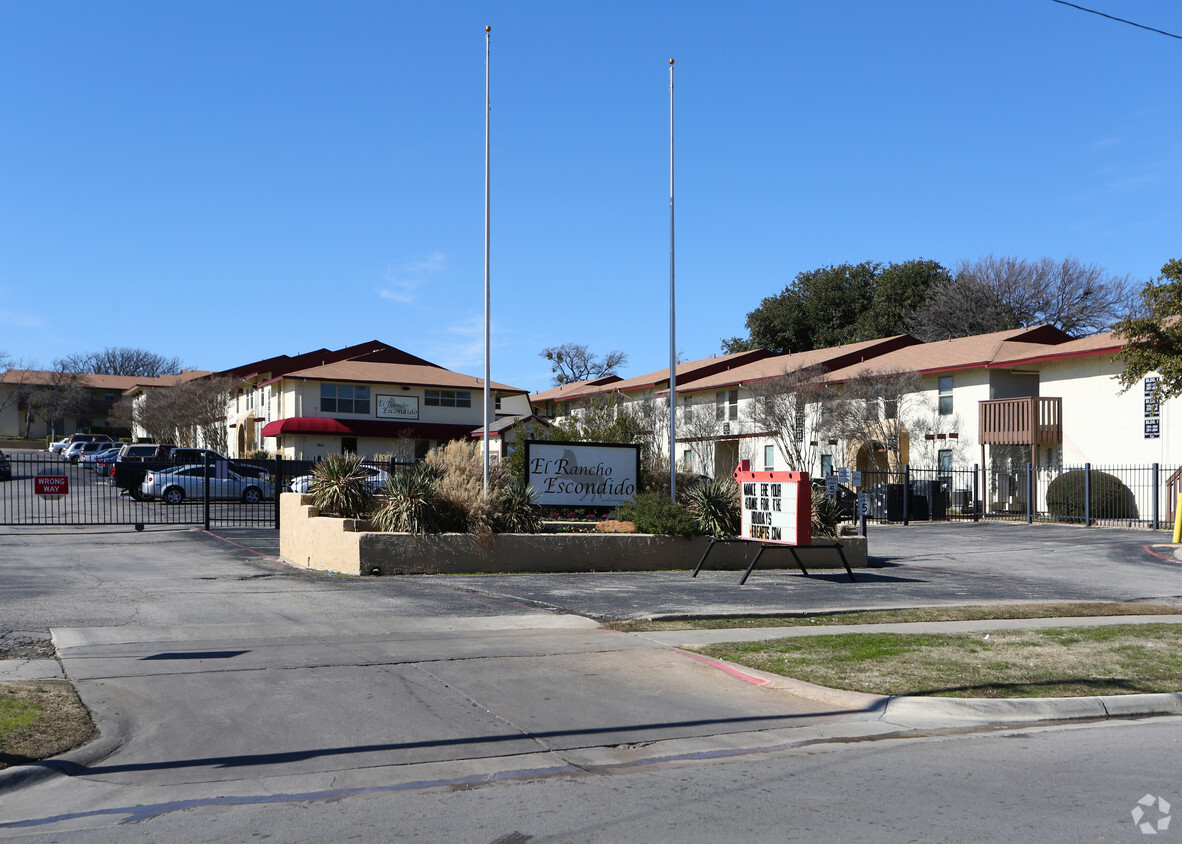 Foto principal - El Rancho Escondido Apartments