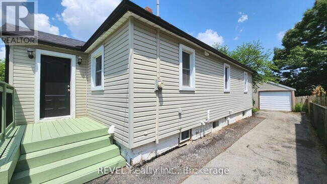 Photo du bâtiment - 5522 Glenholme Ave
