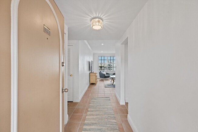 Building Photo - 3475 S Ocean Blvd