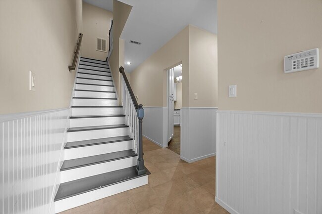 Building Photo - 6423 New Market Way
