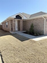 Building Photo - 3724 Apple Villas Cir