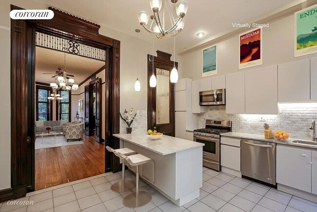 Building Photo - 416 3rd St
