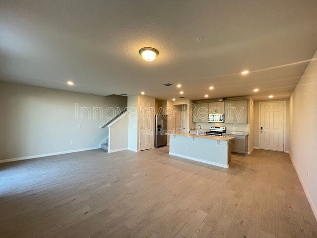 Building Photo - 2548 Sweet Viburnum Wy