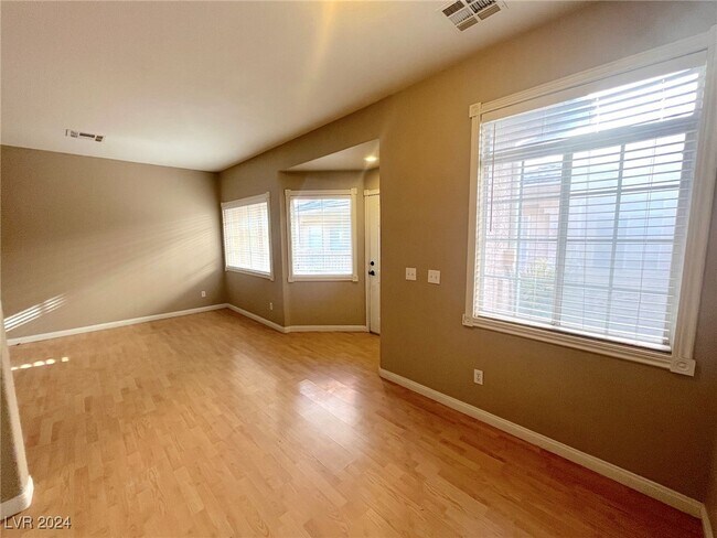 Foto del edificio - 924 Nevada Sky St