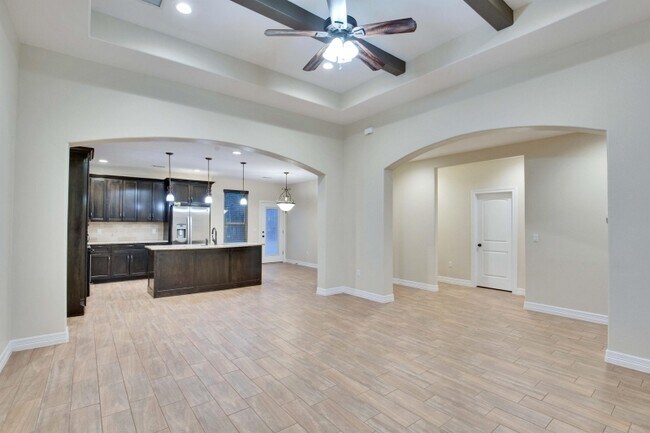 Foto del edificio - 118 N Buckhorn Dr