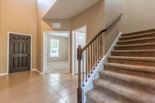 Building Photo - 12939 Texas Gold