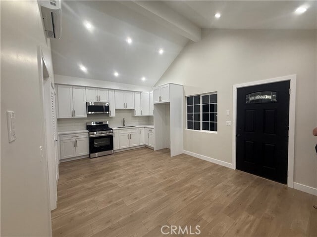 Building Photo - 8039 Allott Ave