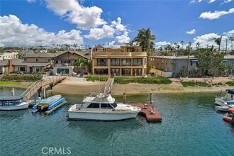 Building Photo - 5455 E Sorrento Dr