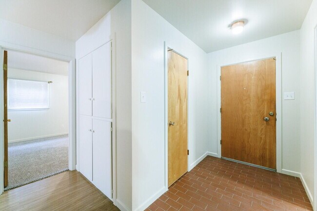 Building Photo - 4926 48th St