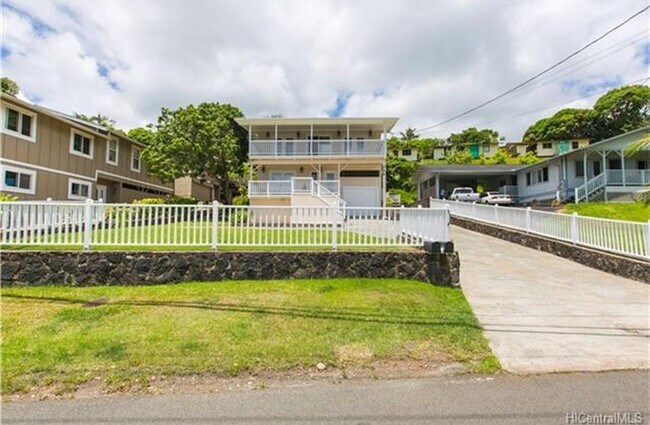 Front of house - 45 -912 Anoi Road