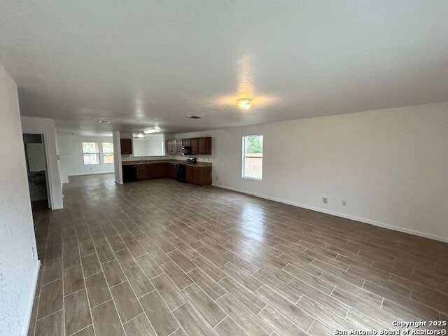 Foto del edificio - 210 Butternut Blvd