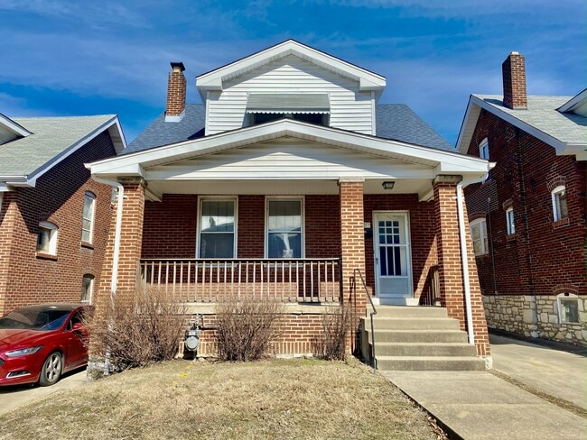 Building Photo - 6325 Arsenal St