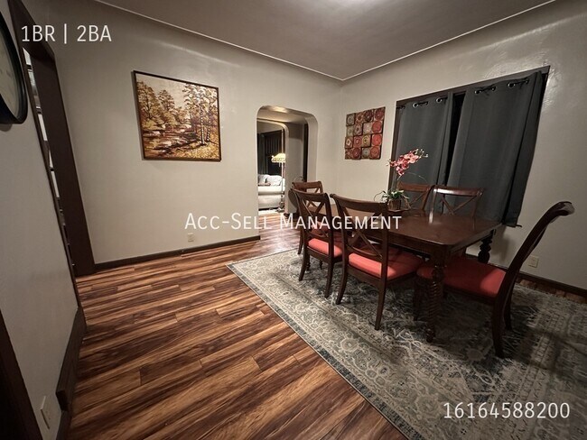 Foto del edificio - 643 Thomas St SE