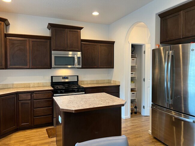 Foto del edificio - New on the market!